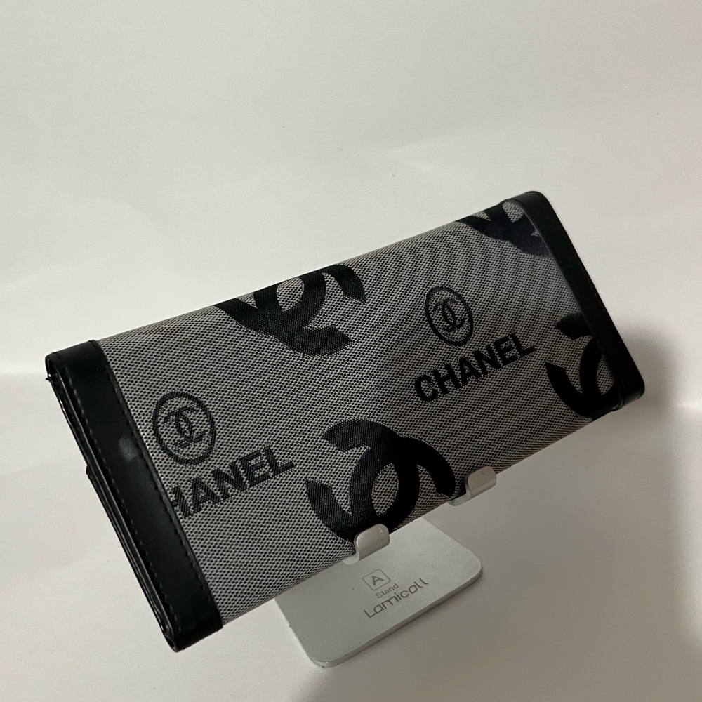 Beautiful Stanley Gray and Black Logo Pattern Wallet